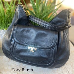 Tory Burch black leather hobo handbag with front magnetic pouch foldover - pebbl